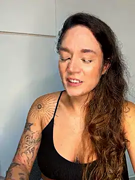 Snapshot of Sophia_House_ chatting on May 9, 2026, 1:20 am Sophia House online show from May 9, 2026, 1:20 am