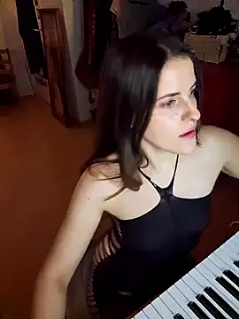 BelleFelicitas online show from October 27, 2025, 6:09 pm