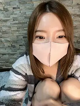 Snapshot of yuuhichan chatting on December 2, 2025, 1:28 am yuuhichan online show from December 2, 2025, 1:28 am