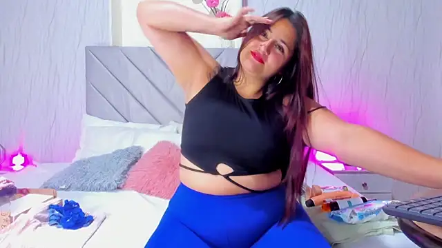 Victoria Guzman online show from November 4, 2025, 4:11 pm