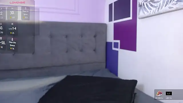 Snapshot of tiiny_emilly chatting on November 6, 2025, 8:13 pm tiiny emilly online show from November 6, 2025, 8:13 pm