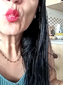 Snapshot of Ternura_Prohibida chatting on November 13, 2025, 5:17 pm Ternura Prohibida online show from November 13, 2025, 5:17 pm