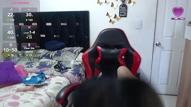 BasmaHernandez online show from October 17, 2025, 1:13 pm