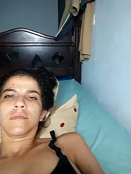 lucerocutte online show from October 3, 2025, 4:47 am