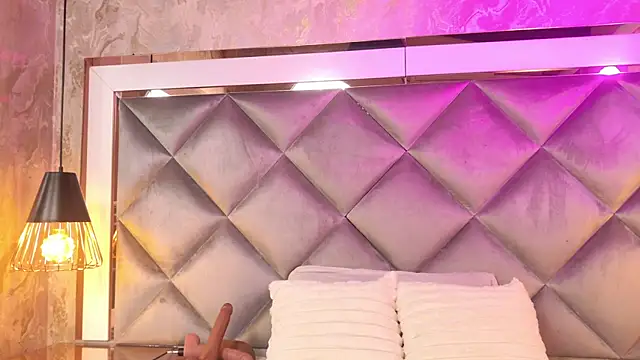 Snapshot of gemma_sm chatting on October 4, 2025, 3:19 am gemma sm online show from October 4, 2025, 3:19 am