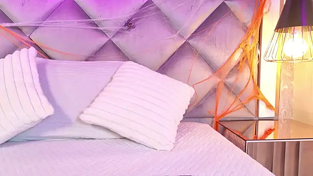 Snapshot of gemma_sm chatting on October 21, 2025, 3:06 am gemma sm online show from October 21, 2025, 3:06 am