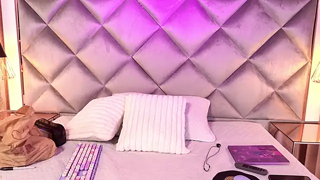 Snapshot of gemma_sm chatting on October 29, 2025, 3:16 am gemma sm online show from October 29, 2025, 3:16 am