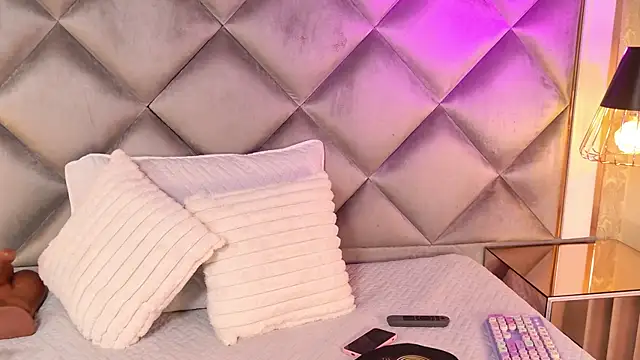 Snapshot of gemma_sm chatting on October 13, 2025, 3:08 am gemma sm online show from October 13, 2025, 3:08 am