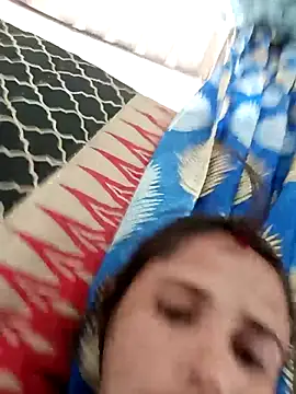 Hot ronak online show from October 18, 2025, 8:27 am