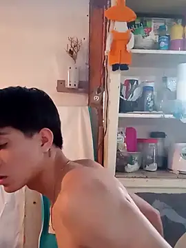 LUISSLEONN0958 online show from September 26, 2025, 11:44 pm