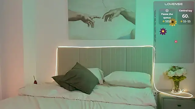 Lisa Blossom online show from October 10, 2025, 6:03 am