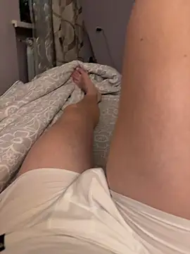 Snapshot of myPriority01 chatting on February 21, 2026, 6:32 pm myPriority01 online show from February 21, 2026, 6:32 pm