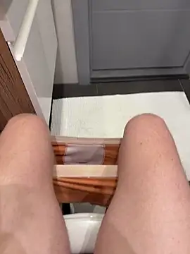 Snapshot of myPriority01 chatting on October 1, 2025, 4:22 pm myPriority01 online show from October 1, 2025, 4:22 pm