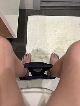 Snapshot of myPriority01 chatting on October 26, 2025, 11:10 am myPriority01 online show from October 26, 2025, 11:10 am