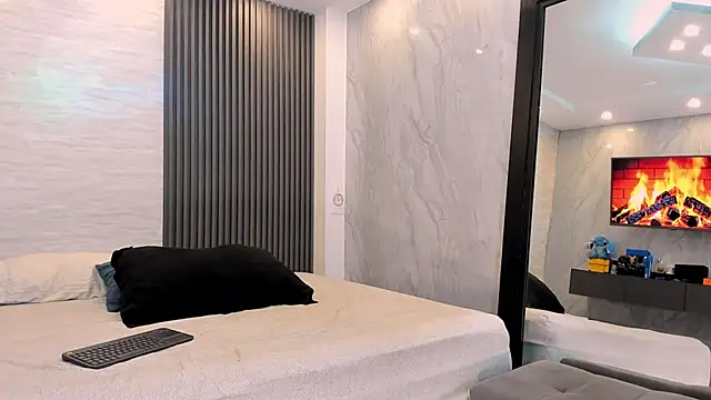 Snapshot of Kalyan_Casstelo chatting on September 24, 2025, 1:28 pm Kalyan Casstelo online show from September 24, 2025, 1:28 pm