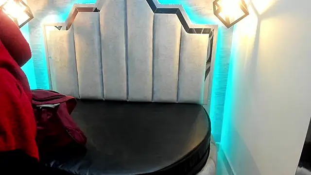 Snapshot of _Emily_rosee_ chatting on October 6, 2025, 11:22 am Emily rosee online show from October 6, 2025, 11:22 am