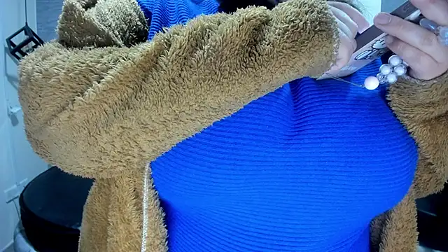 Snapshot of _Emily_rosee_ chatting on October 3, 2025, 11:23 am Emily rosee online show from October 3, 2025, 11:23 am