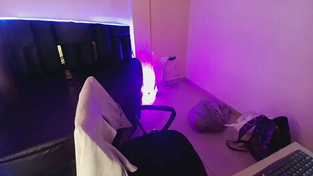 Snapshot of _Emily_rosee_ chatting on November 29, 2025, 1:44 pm Emily rosee online show from November 29, 2025, 1:44 pm