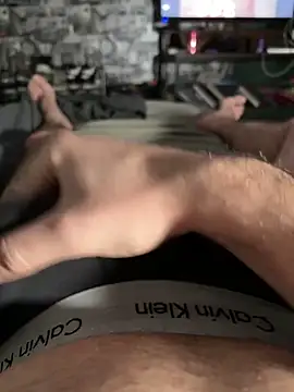 Snapshot of Ggowlad01 chatting on December 14, 2025, 11:10 pm Ggowlad01 online show from December 14, 2025, 11:10 pm