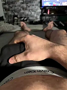 Snapshot of Ggowlad01 chatting on December 15, 2025, 7:52 pm Ggowlad01 online show from December 15, 2025, 7:52 pm