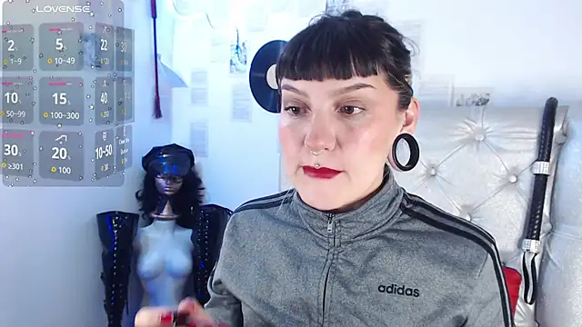 FabulousVenus online show from April 8, 2026, 12:56 am