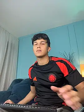 Leo Savage  online show from March 8, 2026, 3:10 am