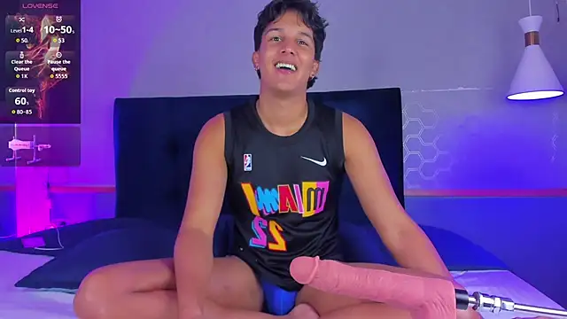 Leo Savage  online show from September 27, 2025, 4:18 am