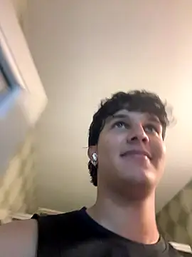 Leo Savage  online show from October 8, 2025, 3:08 am