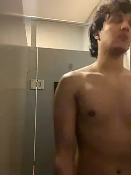 Leo Savage  online show from December 22, 2025, 11:27 pm