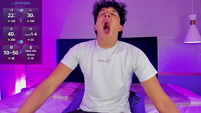 Leo Savage  online show from September 9, 2025, 4:11 am