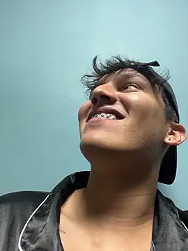 Leo Savage  online show from March 17, 2026, 3:42 am