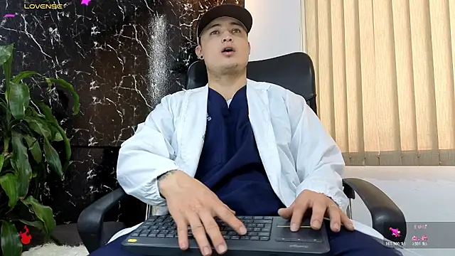 Snapshot of Alexander_ferre chatting on March 3, 2026, 1:40 pm Alexander ferre online show from March 3, 2026, 1:40 pm