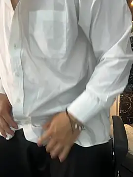 Snapshot of Alexander_ferre chatting on May 31, 2026, 12:33 pm Alexander ferre online show from May 31, 2026, 12:33 pm