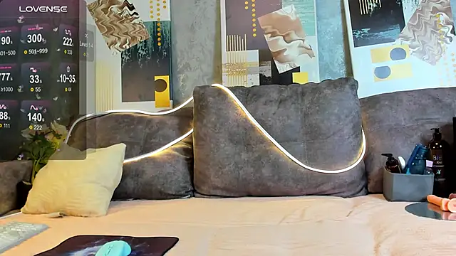 Snapshot of SlyFoxTales_ chatting on November 26, 2025, 8:20 pm SlyFoxTales online show from November 26, 2025, 8:20 pm