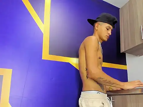 Snapshot of gustavo_saaled19_ chatting on September 26, 2025, 7:43 pm gustavo saaled19 online show from September 26, 2025, 7:43 pm