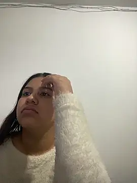 Snapshot of AntonellaCute_ab chatting on November 16, 2025, 2:27 am AntonellaCute ab online show from November 16, 2025, 2:27 am