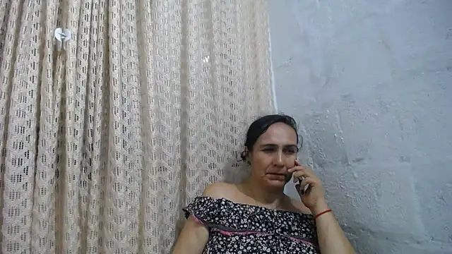 Snapshot of gabbyparker_ chatting on February 12, 2026, 12:54 am gabbyparker online show from February 12, 2026, 12:54 am