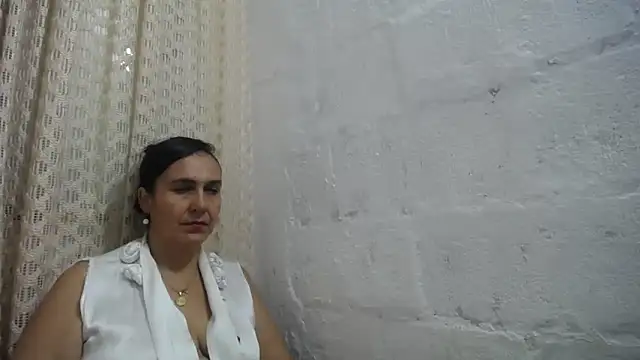 Snapshot of gabbyparker_ chatting on March 25, 2026, 9:41 am gabbyparker online show from March 25, 2026, 9:41 am