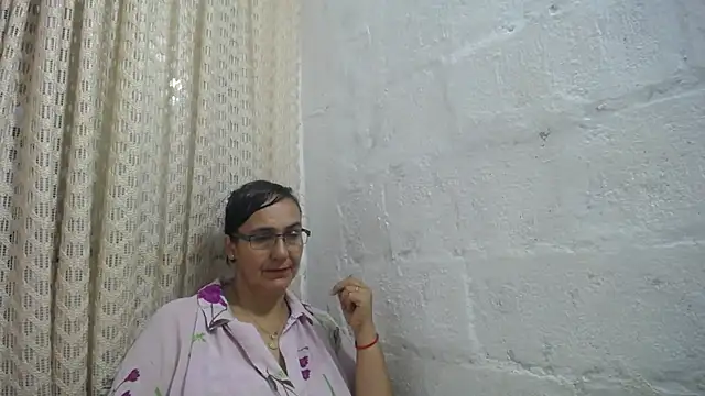 Snapshot of gabbyparker_ chatting on April 25, 2026, 11:24 am gabbyparker online show from April 25, 2026, 11:24 am