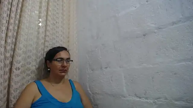 Snapshot of gabbyparker_ chatting on March 24, 2026, 9:42 am gabbyparker online show from March 24, 2026, 9:42 am