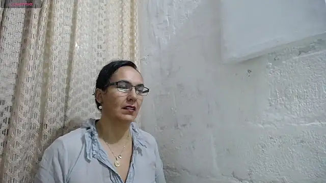 gabbyparker  online show from September 10, 2025, 9:30 am