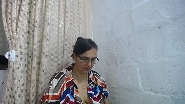 Snapshot of gabbyparker_ chatting on March 26, 2026, 9:40 am gabbyparker online show from March 26, 2026, 9:40 am