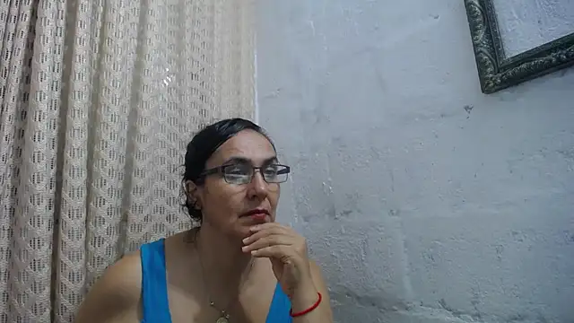 Snapshot of gabbyparker_ chatting on February 26, 2026, 12:43 am gabbyparker online show from February 26, 2026, 12:43 am