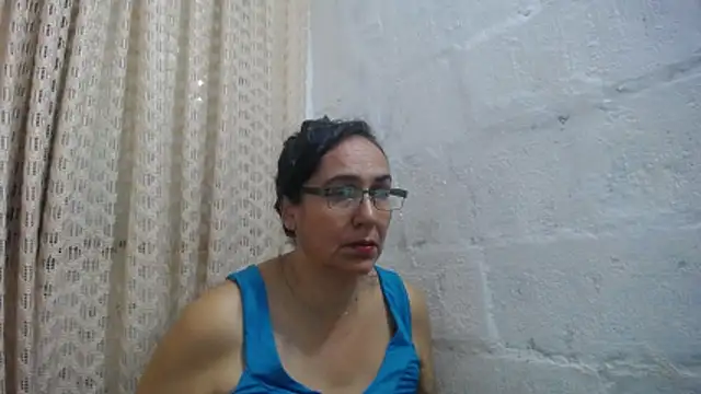 Snapshot of gabbyparker_ chatting on March 16, 2026, 9:13 am gabbyparker online show from March 16, 2026, 9:13 am