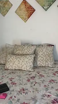 Snapshot of monnay520 chatting on December 5, 2025, 6:01 am monnay520 online show from December 5, 2025, 6:01 am