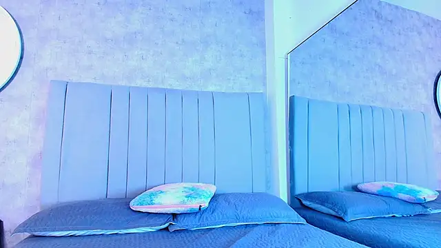 karla-ruiz online show from October 16, 2025, 8:06 pm