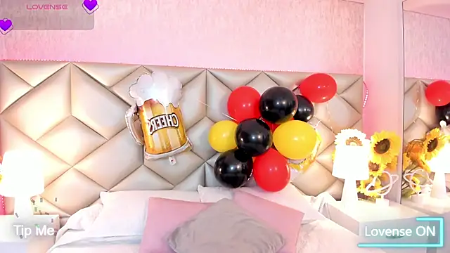 dafnne hall online show from October 3, 2025, 6:37 am