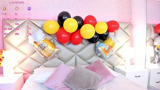 dafnne hall online show from September 25, 2025, 4:18 am