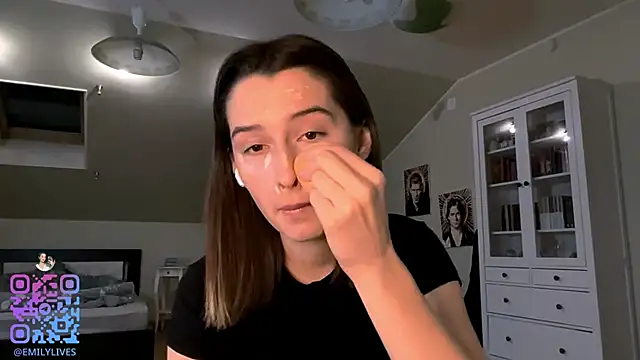 DarlineBrustera online show from November 30, 2025, 2:18 pm