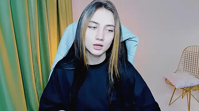 olivianorton online show from September 14, 2025, 9:20 am